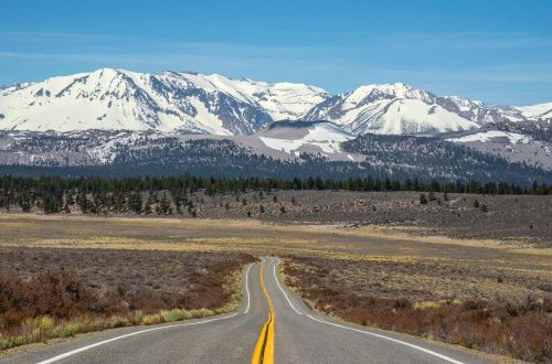 Highway 395 winding through the mountains in California